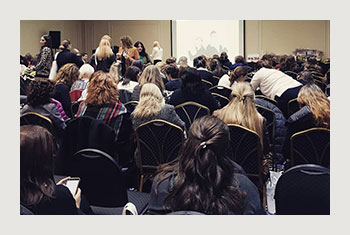 lili-schneider-eventos-empresarial-corporativo-presentaciones-producto